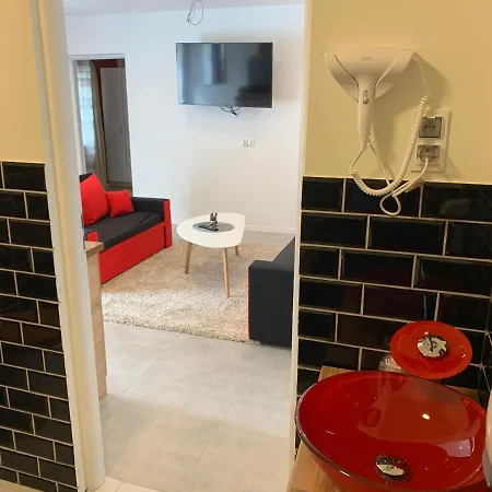 Aparthotel Sudecka 4*