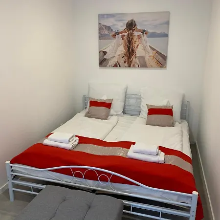 Aparthotel Sudecka *